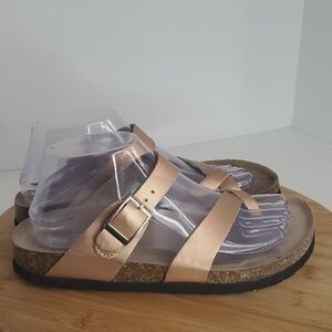 CLIFFS by White Mountain Calis Women's Size 7.5 Rose Gold Slip On Buckle Sandals